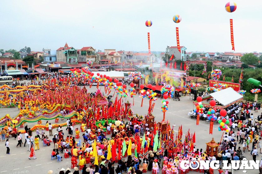 Lễ hội Phủ Dầy được tổ chức vào tháng 3 âm lịch hàng năm nhằm tôn vinh Thánh Mẫu Liễu Hạnh. (ảnh: Báo Công luận)