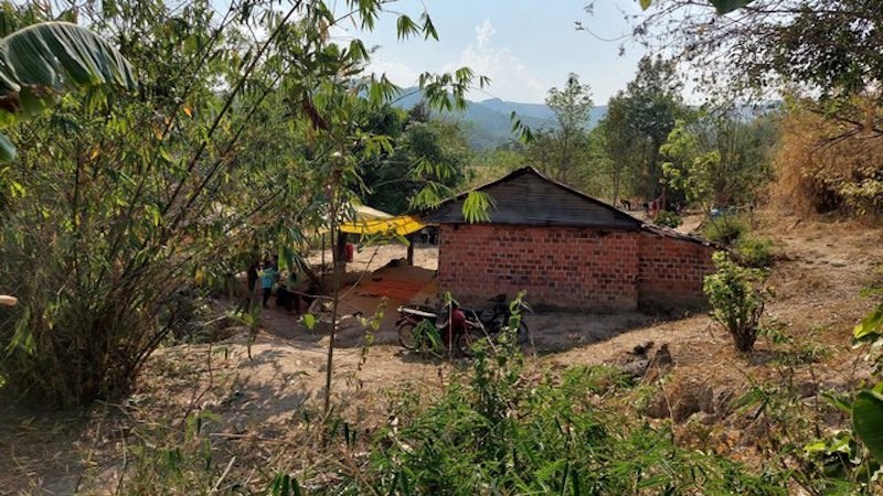 Căn nhà ông A Tu tại thôn Kon Đao Yốp, xã Đăk Long, huyện Đăk Hà nơi xảy ra vụ nổ đầu đạn.