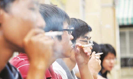 Người Việt “đốt” 14 nghìn tỷ đồng mỗi năm theo khói thuốc lá