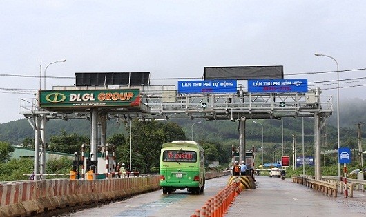 Vận hành 2 trạm thu phí tự động trên đường Hồ Chí Minh