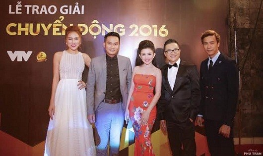 Từ trái qua: siêu mẫu Kim Yến, diễn viên Thiên Bảo, Janny Thủy Trần, Đại Nghĩa và Lê Việt