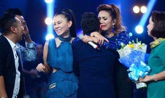Cô gái nước ngoài đầu tiên trở thành quán quân Vietnam Idol 2016