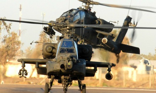 Apache “Người bảo vệ” tham chiến lần đầu tiên tại Afganistan.