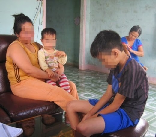 Cậu bé “nghiện” game Phạm Minh Hoàng (14 tuổi) mới được mẹ là chị Thuỷ “trả tự do”