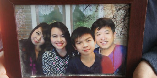 Di ảnh gia đình hạnh phúc của chị Minh