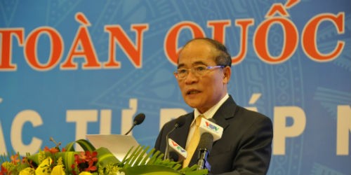 Chủ tịch Quốc hội Nguyễn Sinh Hùng: ”Ngành Tư pháp cần tiếp tục thực hiện tốt vai trò đầu mối trong việc triển khai thi hành Hiến pháp”