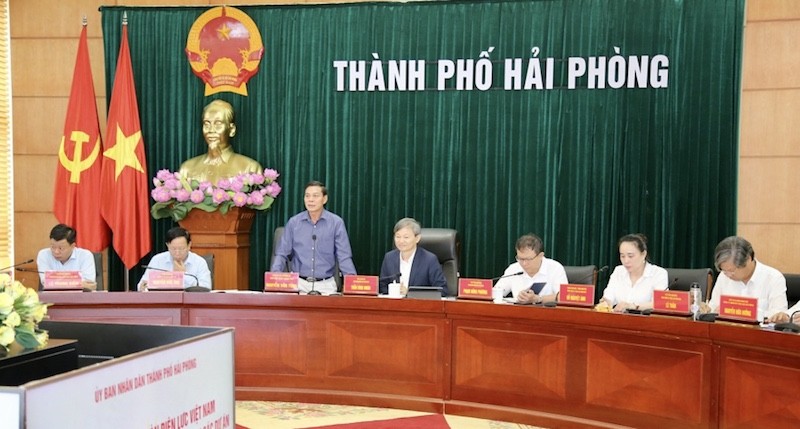 Chủ tịch UBND TP Nguyễn Văn Tùng chủ trì làm việc với Tập đoàn điện lực Việt Nam.