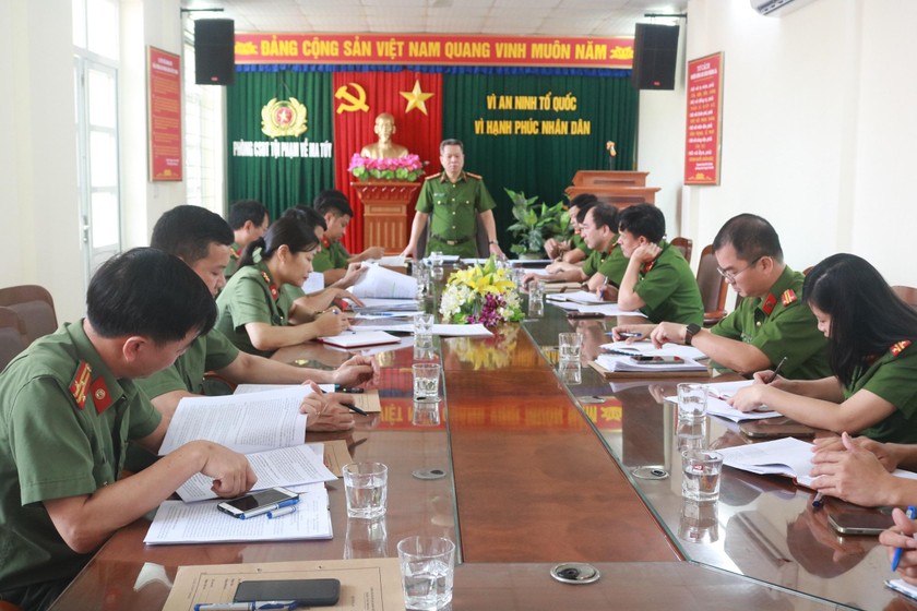 Đại tá Lê Nguyên Trường, Phó Giám đốc Công an TP phát biểu chỉ đạo tại buổi làm việc.