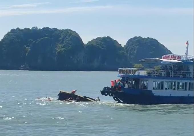 Hiện trường vụ tai nạn trên vịnh Lan Hạ, đảo Cát Bà, TP Hải Phòng.