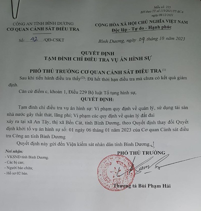 Sau 7 năm, 7 lần trả hồ sơ, vụ án mà ông Nguyễn Hồng Khanh - cựu Bí thư TX. Bến Cát kêu oan tiếp tục bị tạm đình chỉ điều tra
