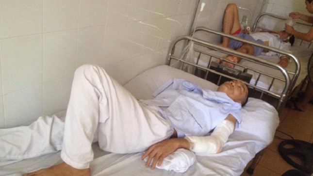Anh Nguyễn Đăng Khánh bị thương nặng ở cánh tay.