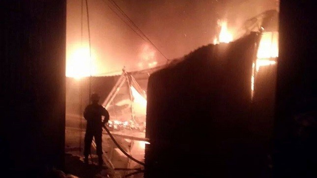 Hà Nội: Cháy lớn tại khu tổ hợp nhà hàng