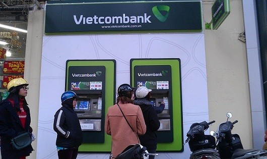 Cuối năm, hàng loạt ATM “lăn ra ốm“