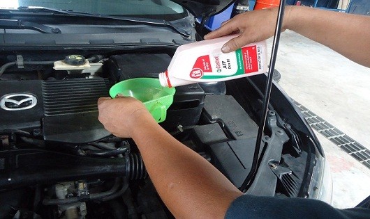 Những sai lầm khi thay dầu nhớt ôtô