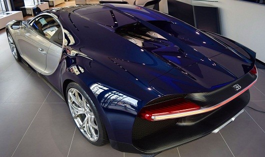 Siêu xe Bugatti Chiron đầu tiên gặp nạn tại Đức