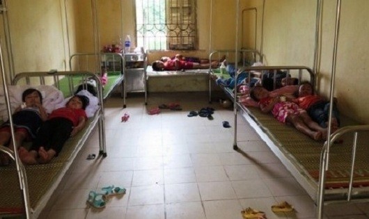 Tuyên Quang: Học sinh tiểu học bị ngộ độc vì ăn đỗ tương đóng gói