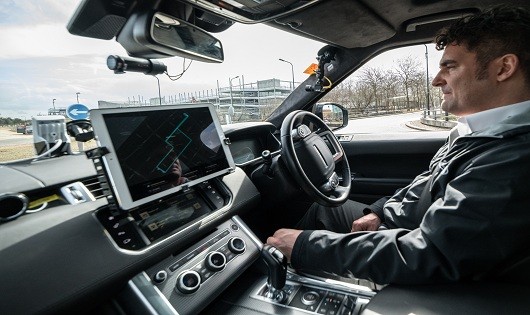 Khám phá công nghệ đỗ xe tự động giảm căng thẳng cho người lái