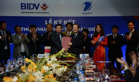 BIDV cam kết thu xếp 25.000 tỷ tiền vốn cho VNPT