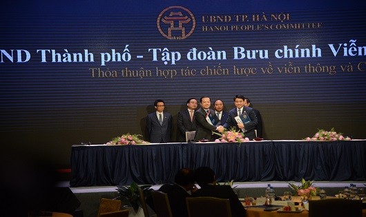  Lãnh đạo UBND tp.Hà Nội và Tập đoàn VNPT ký Biên bản thỏa thuận Hợp tác chiến lược về viễn thông - công nghệ thông tin giai đoạn 2016 - 2020 