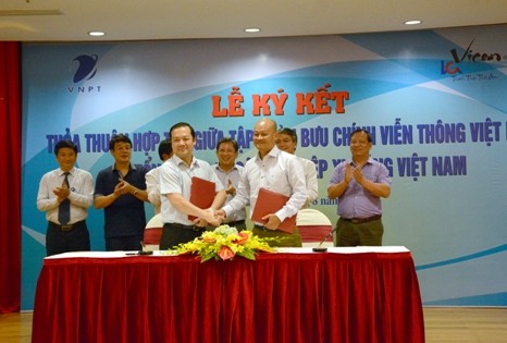 Lãnh đạo VNPT và VICEM ký kết thỏa thuận hợp tác