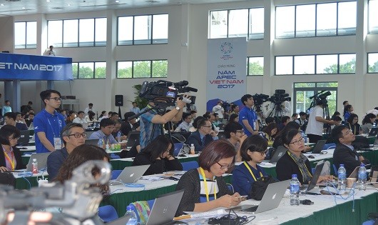 Đường truyền internet tốt giúp cho các PV trong nước, quốc tế và truyền hình tác nghiệp nhanh chóng tại sự kiện APEC