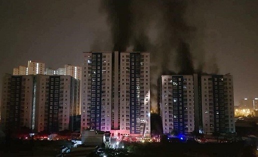 Sự cố cháy chung cư Carina Plaza vào hồi 0h30’ ngày 23/3/2018 tại đường Võ Văn Kiệt, phường 16, quận 8, TP. Hồ Chí Minh gây thiệt hại lớn về người và tài sản.
