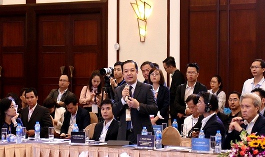 Tổng Giám đốc Tập đoàn VNPT Phạm Đức Long  tại Diễn đàn Thanh niên khởi nghiệp 2018.