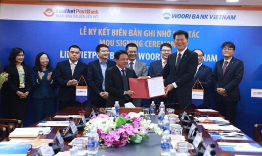 Lễ Ký kết ghi nhớ giữa LienVietPostBank và Woori Bank Việt Nam ngày 29/11/2017