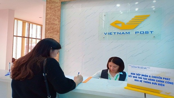 Người dân Bắc Ninh có thể thực hiện các dịch vụ công tại điểm giao dịch của Bưu điện Việt Nam