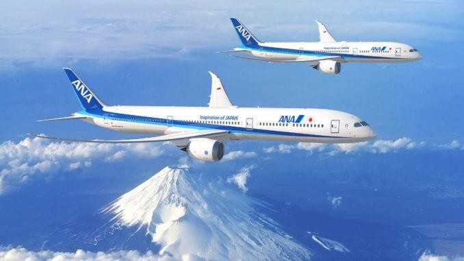 ANA là khách hàng đầu tiên đặt mua máy bay 787 Dreamliner với đơn hàng đầu tiên vào năm 2004.