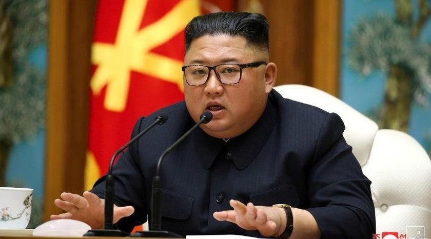 Nhà lãnh đạo Triều Tiên Kim Jong Un phát biểu khi tham gia cuộc họp của Bộ Chính trị Ủy ban Trung ương Đảng Lao động Triều Tiên (WPK), hình ảnh này do Cơ quan Thông tấn Trung ương Triều Tiên (KCNA) công bố vào ngày 11/4/2020.