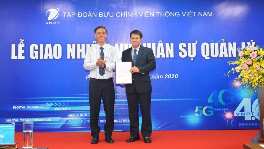 Ông Nguyễn Trường Giang nhận quyết định Quyền Tổng Giám đốc VinaPhone.