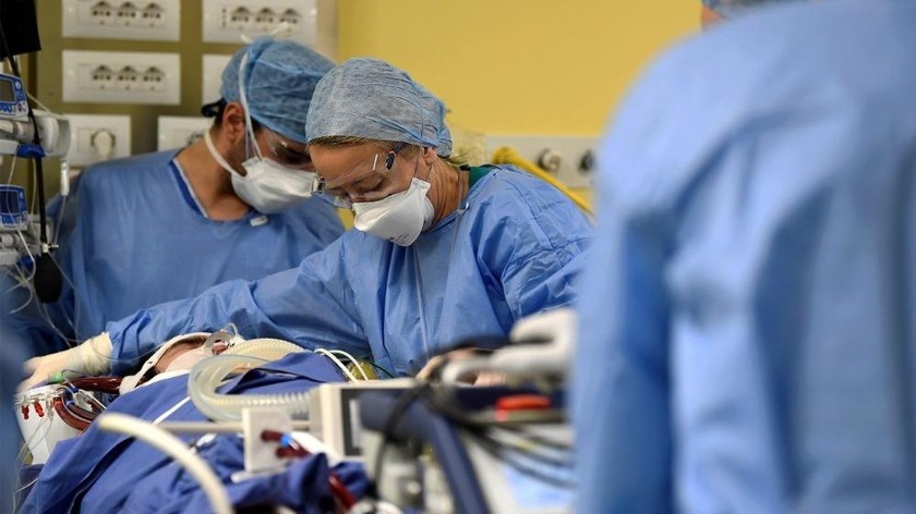Bệnh viện ở Ý bị ảnh hưởng nặng nề bởi dòng bệnh nhân COVID-19.