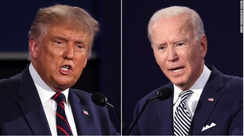 Ông Donald Trump (bên trái) và ông Joe Biden (bên phải).