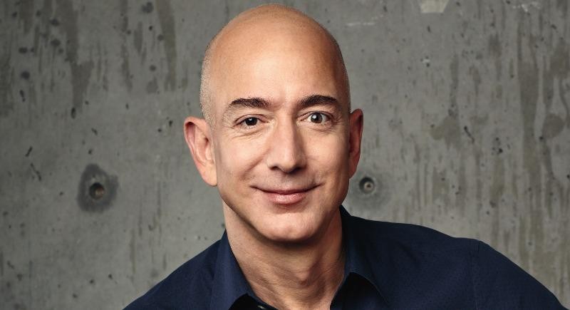 Tỷ phú giàu nhất thế giới Jeff Bezos.