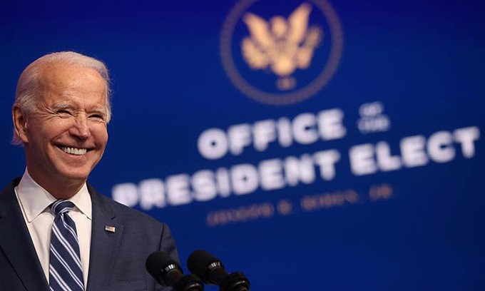 Tổng thống đắc cử Biden sẽ cùng nước Mỹ đối mặt với đại dịch COVID-19 như thế nào?