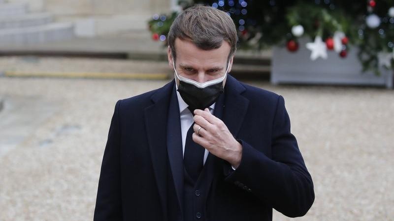 Tổng thống Pháp E. Macron là nhà lãnh đạo mới nhất mắc COVID-19. Ảnh: AFP.