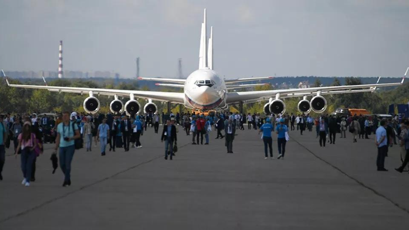 Máy bay chở khách thân rộng Il-96 của Liên Xô và Nga tại Triển lãm MAKS 2021.