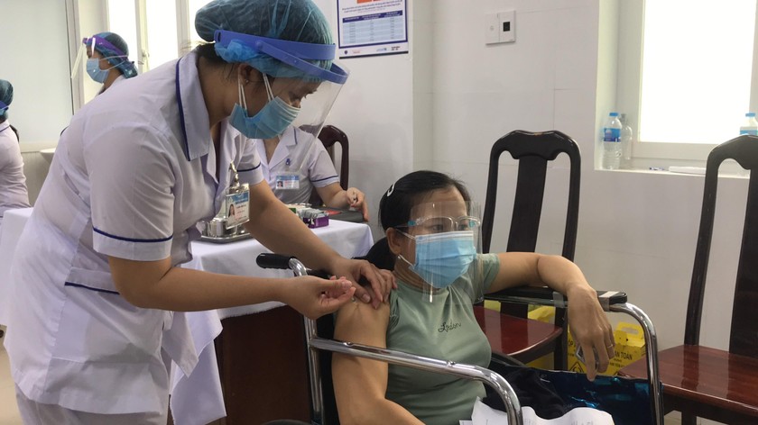 Cần Thơ tiêm vaccine phòng COVID-19 cho người khuyết tật 