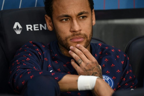 Neymar thoát khỏi cáo buộc hiếp dâm