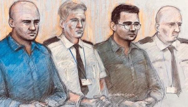 Các nghi phạm liên quan vụ 39 thi thể người di cư được phát hiện trong xe container tại Anh: Gheorghe Nica (trái), Eamonn Harrison (thứ 2, phải) tại phiên tòa ở Old Bailey, London (Anh). 