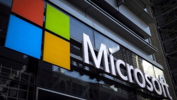Microsoft hôm 5/3 từ chối bình luận về quy mô của sự việc, nhưng cho biết họ đang làm việc với các cơ quan chính phủ và các công ty bảo mật để hỗ trợ khách hàng.

