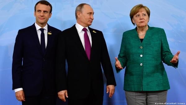 Tổng thống Nga Vladimir Putin, Tổng thống Pháp Emmanuel Macron, Thủ tướng Đức Angela Merkel. 