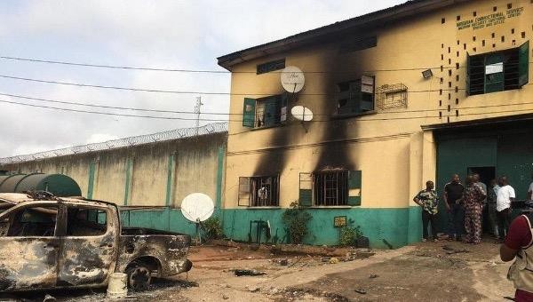 Hiện trường nhà tù bị tấn công ở Bang Imo, Nigeria.