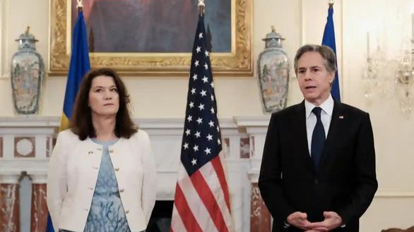 Ngoại trưởng Thụy Điển Ann Linde (trái) và người đồng cấp Mỹ Antony Blinken tại Washington, Mỹ.