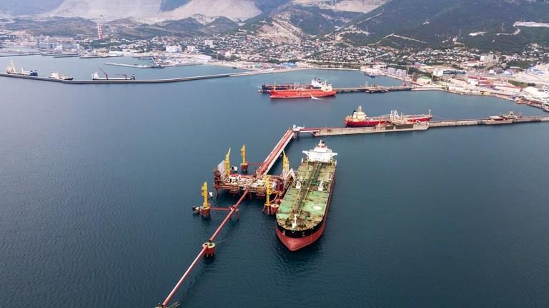 Ấn Độ tăng nhập khẩu dầu thô từ Nga bất chấp sức ép của phương Tây. 