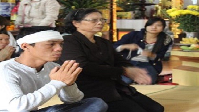 Anh Nguyễn Hữu Huy và mẹ đẻ của nạn nhân