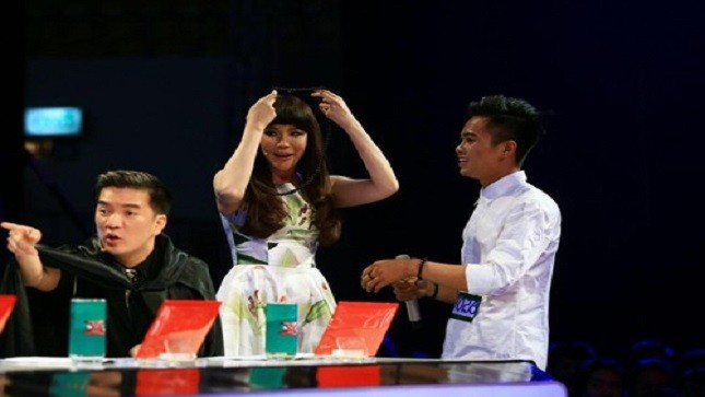 Ban giám khảo bất ngờ trước trang phục và những chia sẻ của Duy Hải trong The X Factor