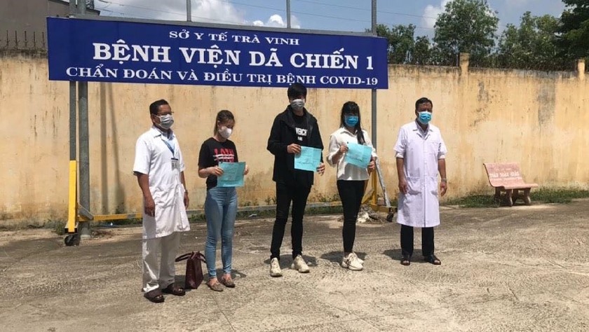 3 ca bệnh được công bố khỏi bệnh tại bệnh viện Lao và Bệnh Phổi Trà Vinh.