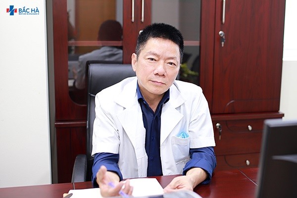 THS.BS CKII Lưu Quốc Khải, Phó Giám đốc phụ trách chuyên môn kiêm Trưởng khoa Sản – Nhi tại Bệnh viện ĐKQT Bắc Hà (ảnh: trang web bệnh viện) 